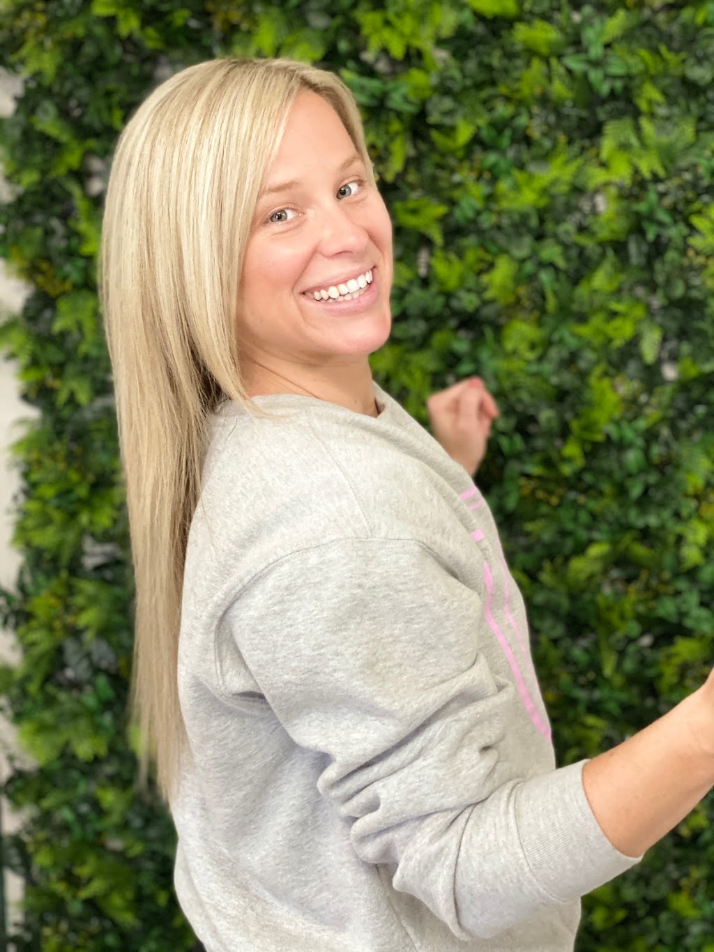 Northern roots hair studio | 249 West Street N, Orillia, ON L3V 5C9, Canada | Phone: (705) 259-5055