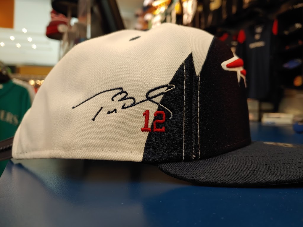 Boutique Lids | 401 Boul Labelle SPC-05, Rosemère, QC J7A 3T2, Canada | Phone: (450) 434-5797