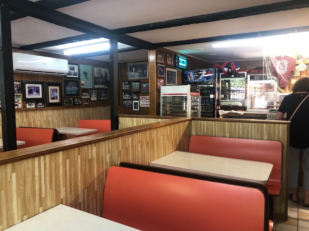The Wheel Pizza & Sub Shop | 382 Main St, Antigonish, NS B2G 2C2, Canada | Phone: (902) 863-4565