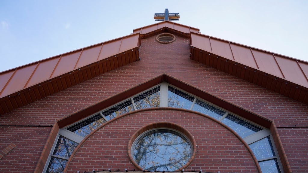 St. Andrews Elementary School | 450 E 47th Ave, Vancouver, BC V5W 2B4, Canada | Phone: (604) 325-6317