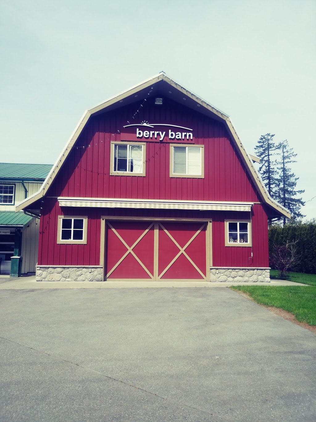 Neufeld Farms | 32215 King Rd, Abbotsford, BC V2T 5Z4, Canada | Phone: (604) 859-2829