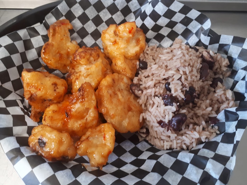 twings | 334 Rue Saint-Jacques, Lachine, QC H8R 1E2, Canada | Phone: (514) 543-9464