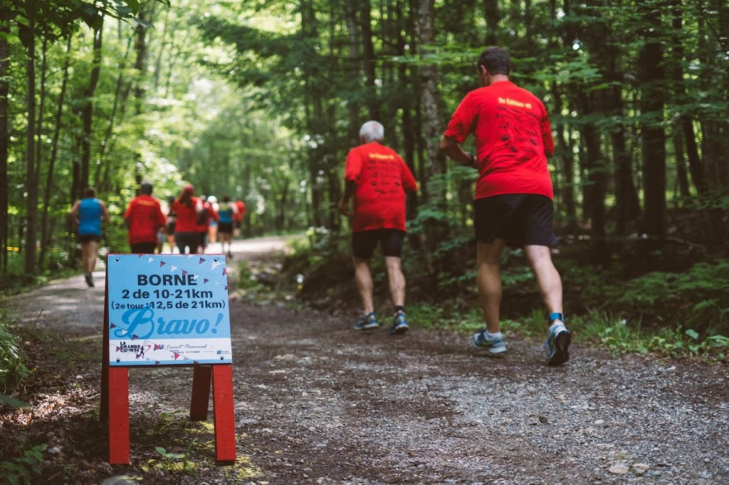 La Grande course | 321 Rue Marquette, Sherbrooke, QC J1H 1M2, Canada | Phone: (819) 812-3300