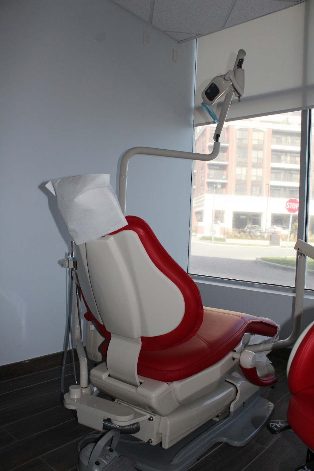 Upper Markham Smiles Dental Office | 9418 Markham Rd, Markham, ON L3P 3J3, Canada | Phone: (905) 201-7555