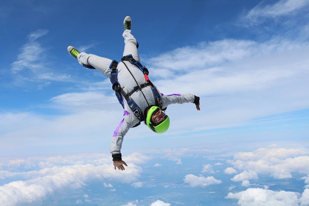 Skydive Toronto Inc | 3065 4th Line, Cookstown, ON L0L 1L0, Canada | Phone: (800) 668-5867