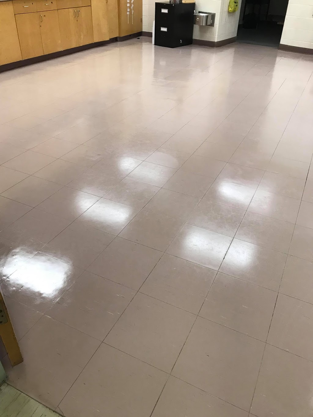 Urbina Cleaning Service | 3 Pleasantview Ave Unit 26, Brampton, ON L6X 1W3, Canada | Phone: (647) 468-0867