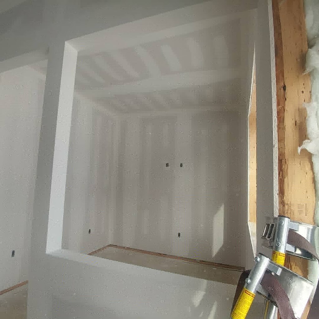 Chippers Taping & Construction | 264 Park Row S, Hamilton, ON L8K 2K5, Canada | Phone: (905) 978-2041