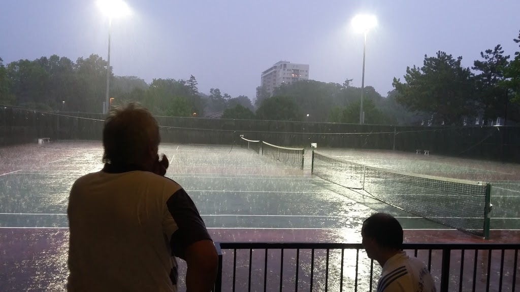 Applewood Tennis Club | 3505 Golden Orchard Dr, Mississauga, ON L4Y 3H7, Canada | Phone: (905) 238-9901