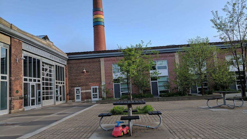 Wychwood Barns Park | 76 Wychwood Ave, Toronto, ON M6G 2X7, Canada | Phone: (416) 338-4386