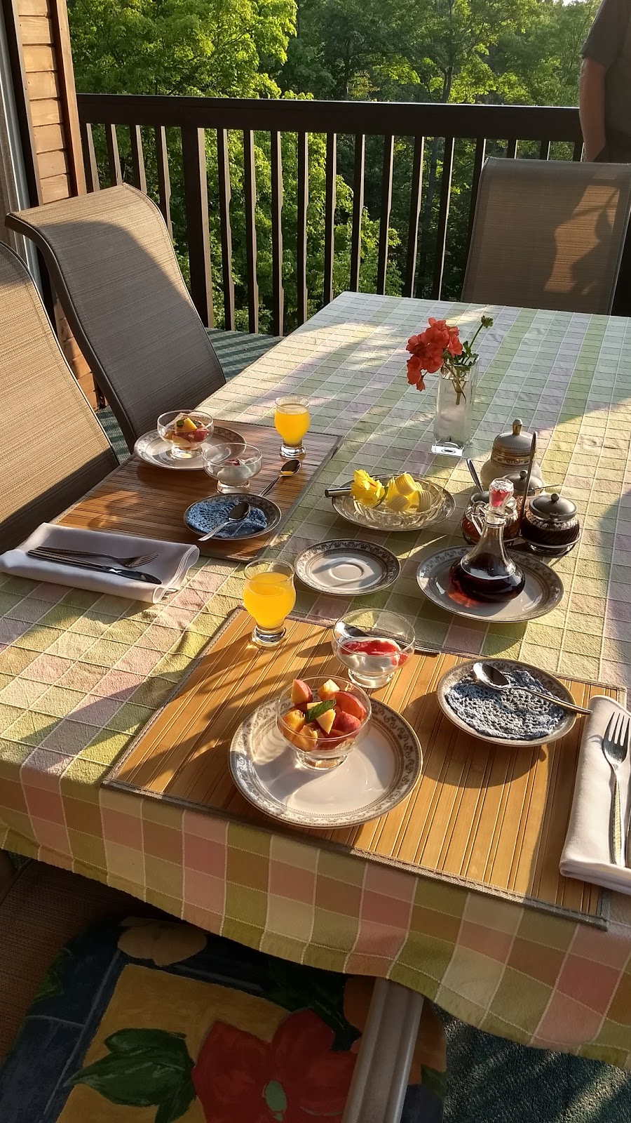 Chalet Rosemarie | 22 Island View Dr, Nobel, ON P0G 1G0, Canada | Phone: (705) 342-1105
