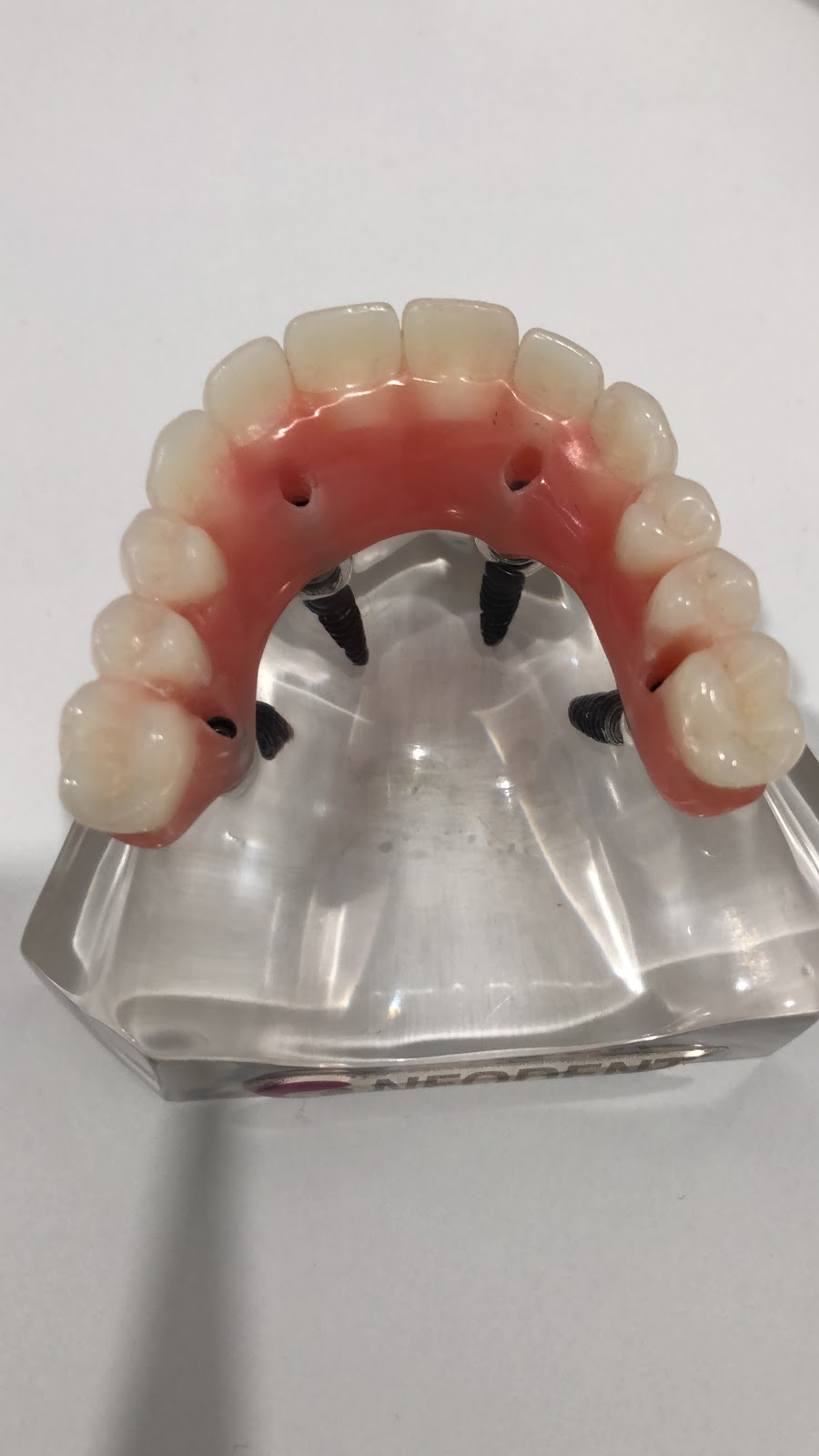 Dentistry @ Rockland | 2768 Laurier St, Rockland, ON K4K 1A2, Canada | Phone: (613) 446-0009