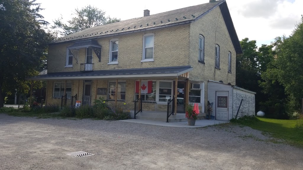 Walton Inn | 83001 Brussels Line, Walton, ON N0K 1Z0, Canada | Phone: (519) 887-9517