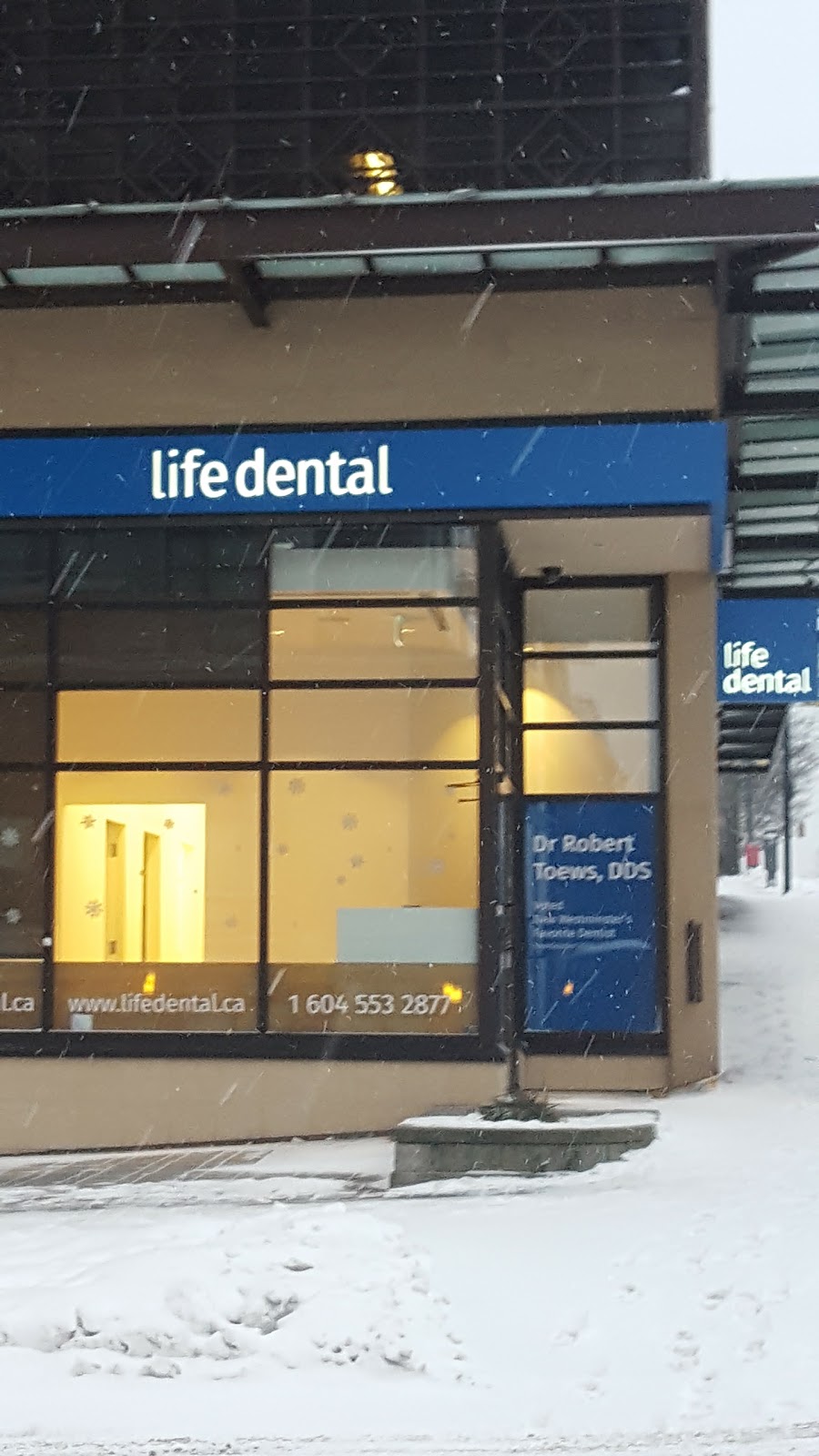Life Dental | 306 6th St #101, New Westminster, BC V3L 0C9, Canada | Phone: (604) 553-2877