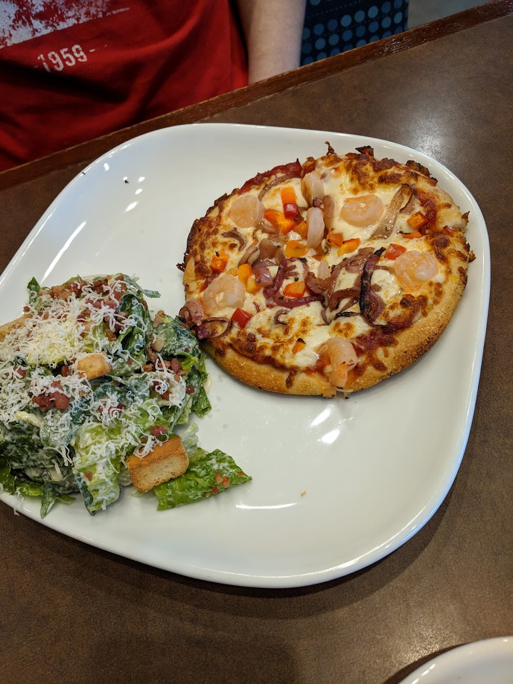 Boston Pizza | 299 Wayne Gretzky Pkwy, Brantford, ON N3R 8A5, Canada | Phone: (519) 751-2304