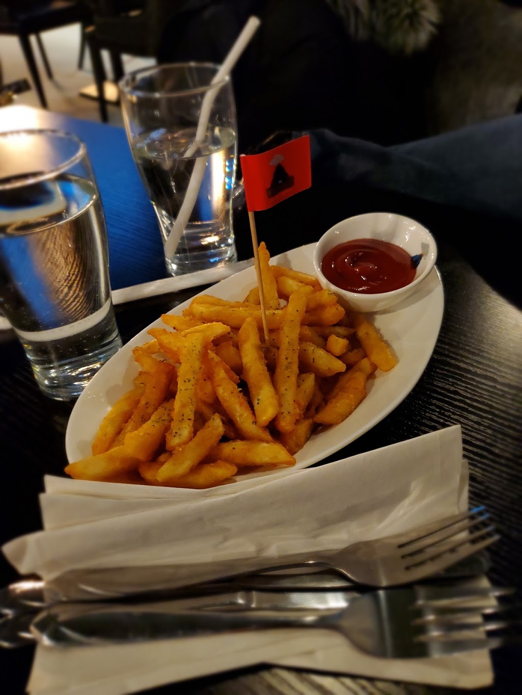 The Volcano Cafe & Lounge | 1755 Pickering Pkwy #25, Pickering, ON L1V 6K5, Canada | Phone: (905) 239-7778
