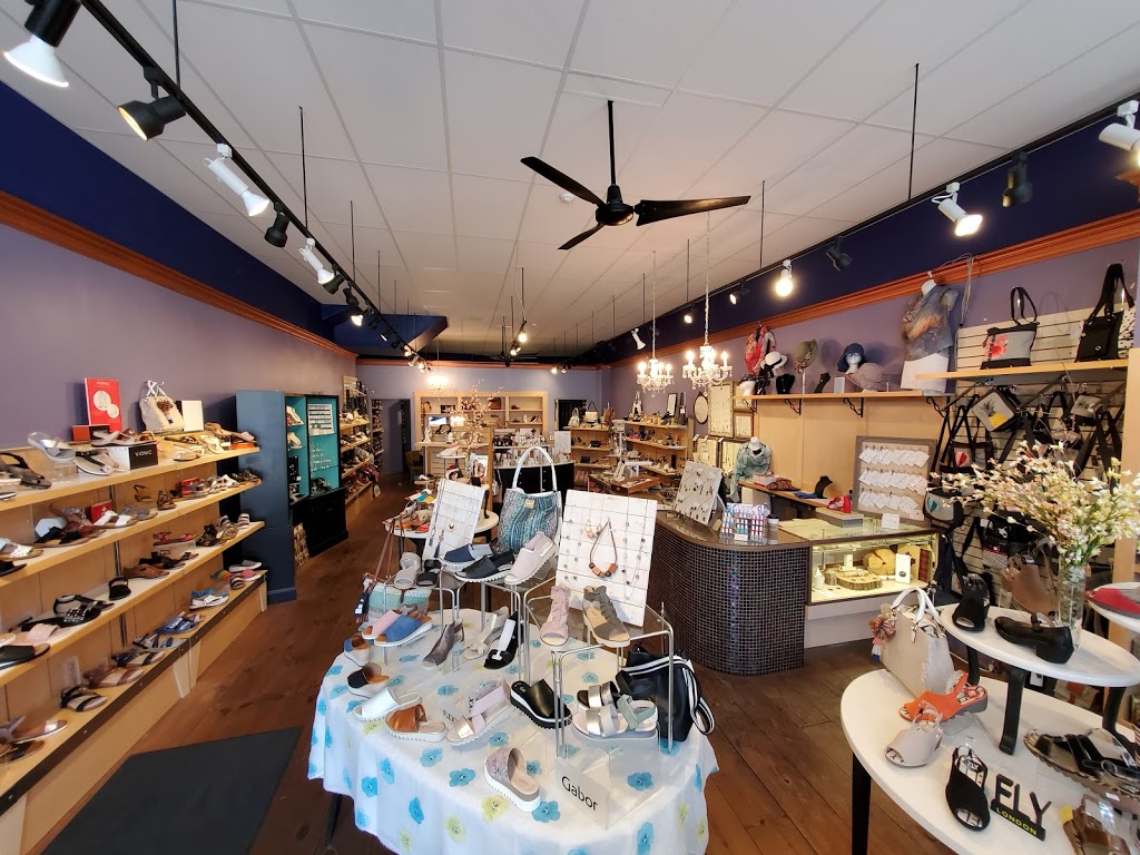 Glass Slipper The | shoe store | 55 King St W, Bowmanville, ON L1C 1R2, Canada | 9056230011 OR +1 905-623-0011