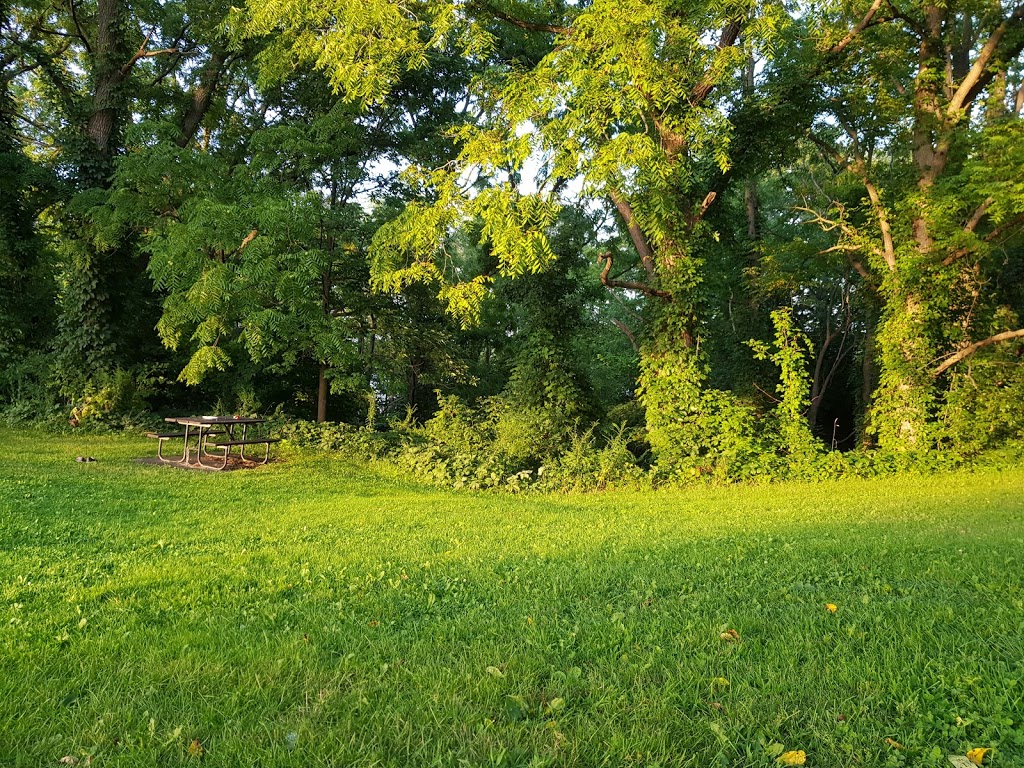 McFarland Park Picnic Pavilion | 15927 Niagara Pkwy, Niagara-on-the-Lake, ON L2E 6T2, Canada | Phone: (905) 468-3322