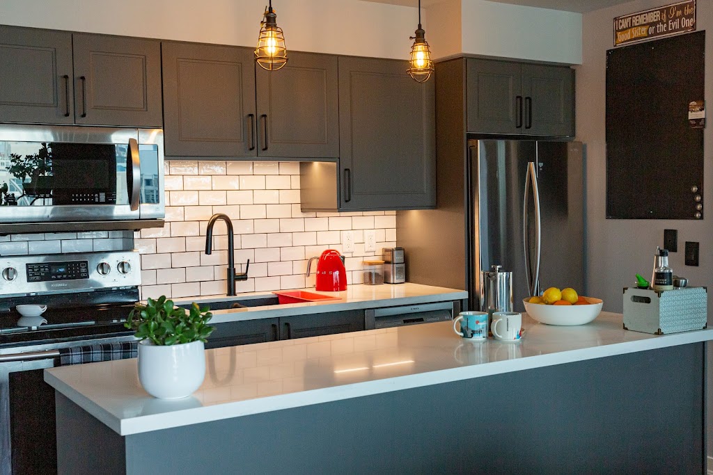 Modern Structure | 262 Kathryn Crescent, Newmarket, ON L3Y 1M2, Canada | Phone: (647) 620-7590