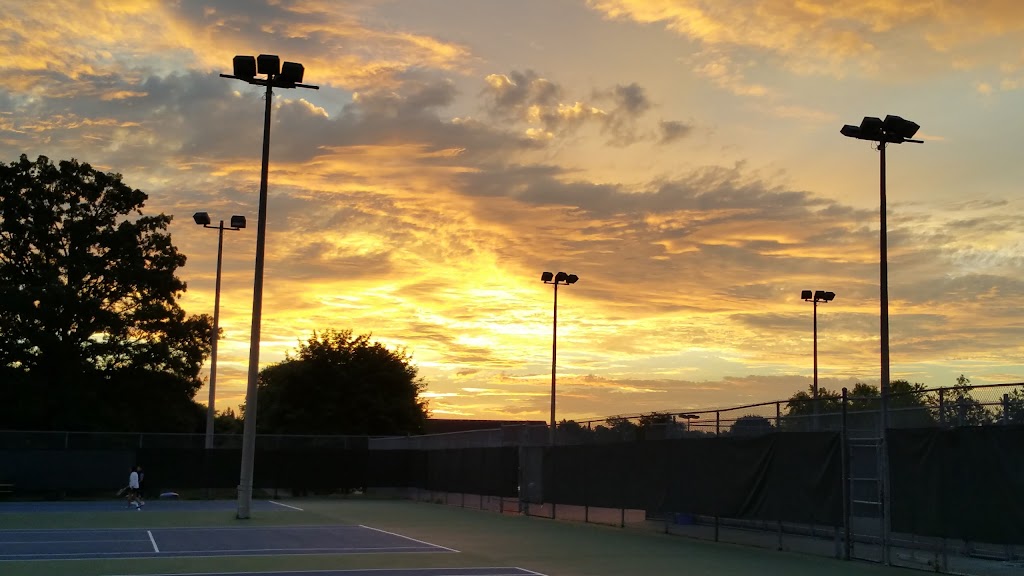 Unionville Tennis Club | 73 Carlton Rd, Unionville, ON L3R 2B1, Canada | Phone: (905) 470-7059