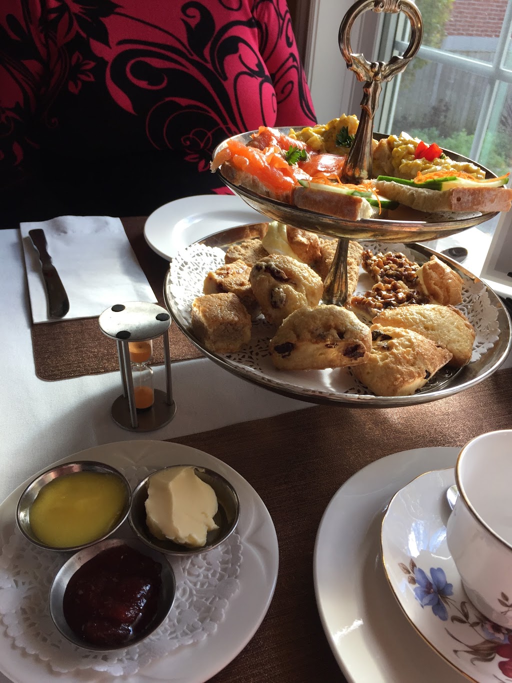 bijoys restaurant | 42 Temperance St, Aurora, ON L4G 2P7, Canada | Phone: (905) 727-7149