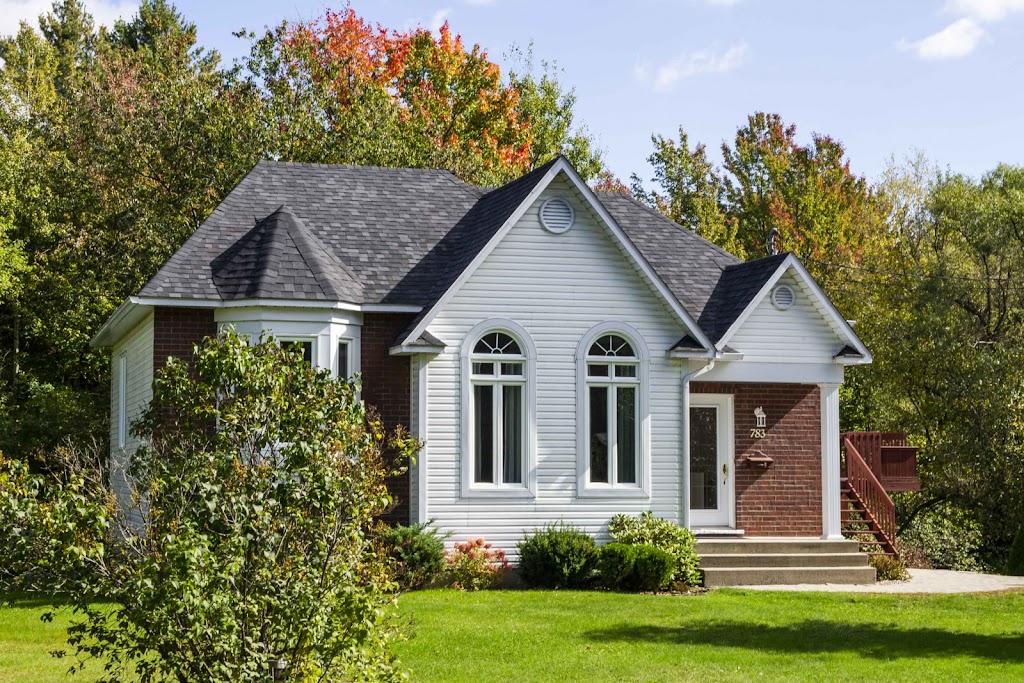 Toitures Abrix | 1100 Chem. Denison E, Shefford, QC J2M 1Y7, Canada | Phone: (450) 777-8742