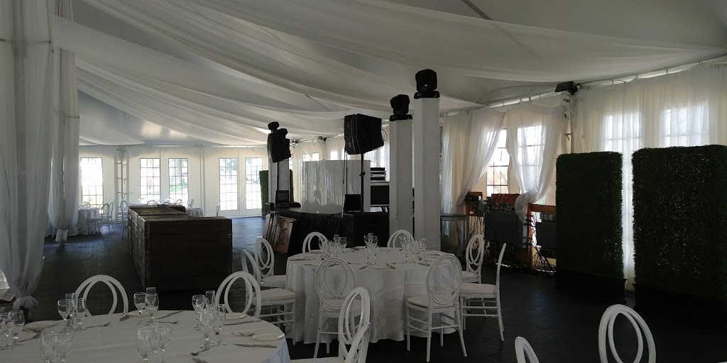 Club de Golf Saint-François | 3000 Boulevard des Mille-Îles, Laval, QC H7J 1G1, Canada | Phone: (450) 666-1062