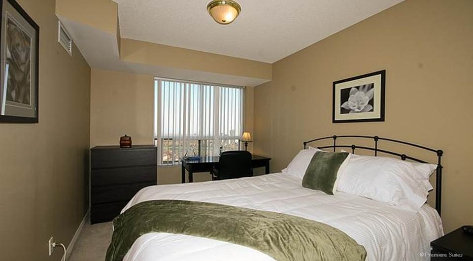 Premiere Suites-Square One | 25 Kingsbridge Garden Cir, Mississauga, ON L5R 4B1, Canada | Phone: (905) 565-0422