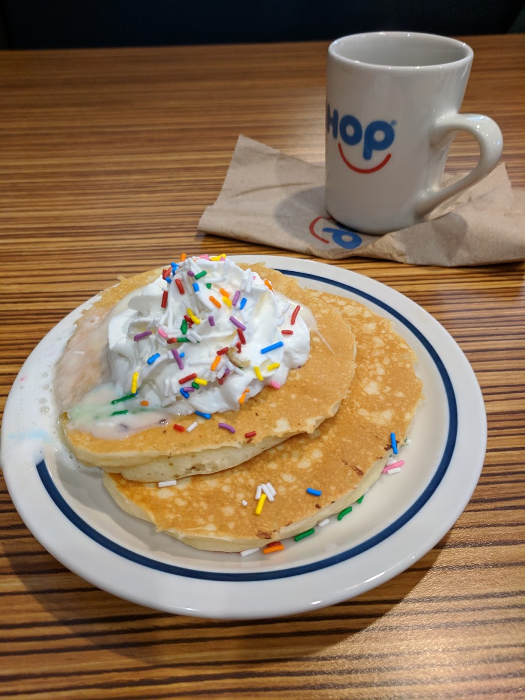 IHOP | 455 Sterling Lyon Pkwy, Winnipeg, MB R3P 1E9, Canada | Phone: (204) 615-3001