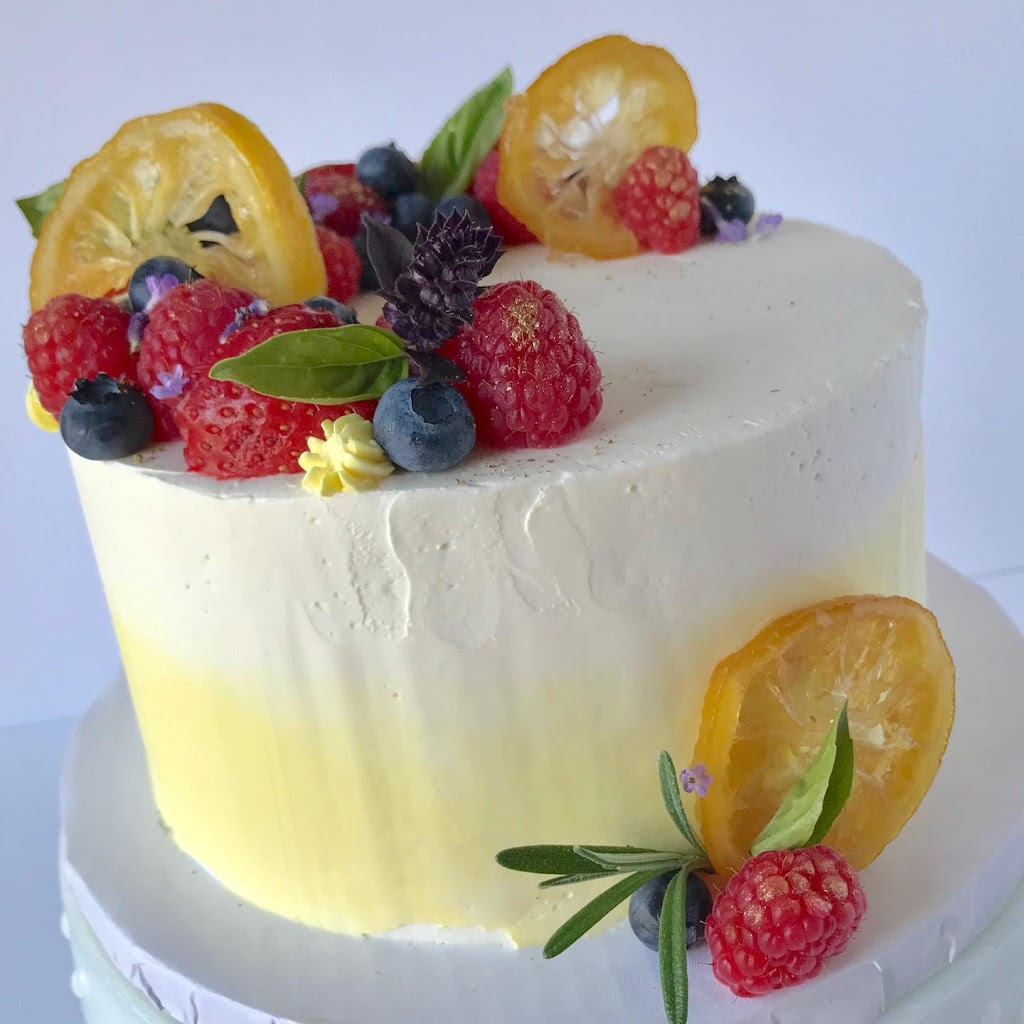 Sweet Couture Cakes | 167 Lady May Dr, Whitby, ON L1R 3M4, Canada | Phone: (289) 988-6810