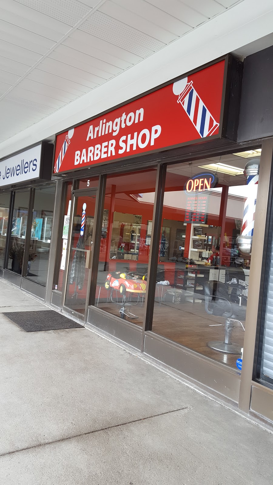 Arlington Barber Shop | 250 Greenbank Rd, Nepean, ON K2H 8X4, Canada | Phone: (613) 820-2222