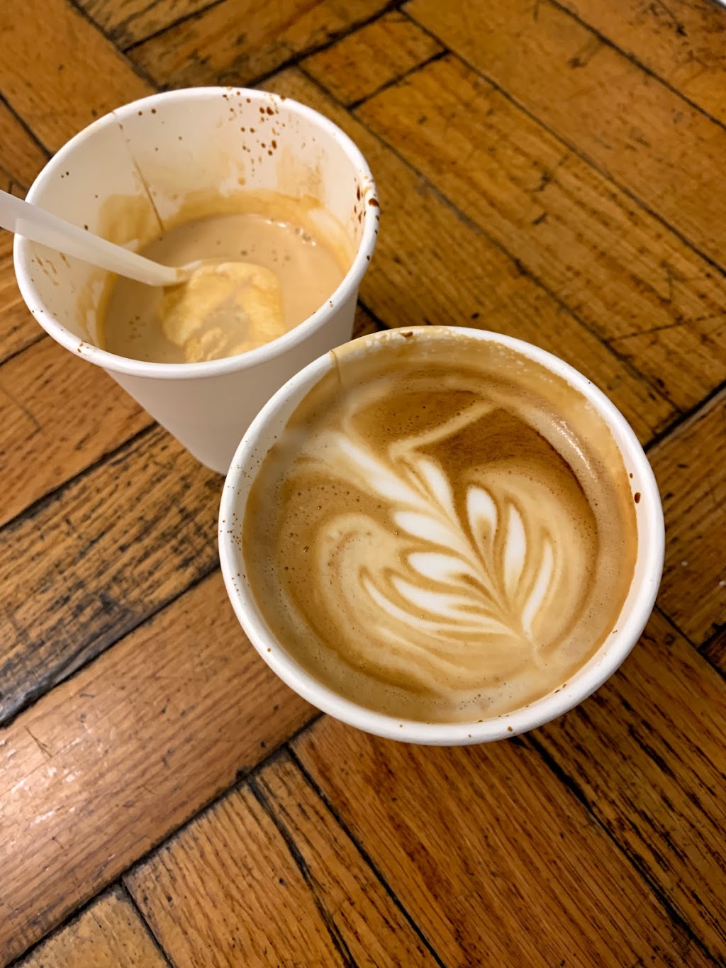 White Squirrel Coffee Shop | 907 Queen St W, Toronto, ON M6J 1G5, Canada | Phone: (647) 428-4478