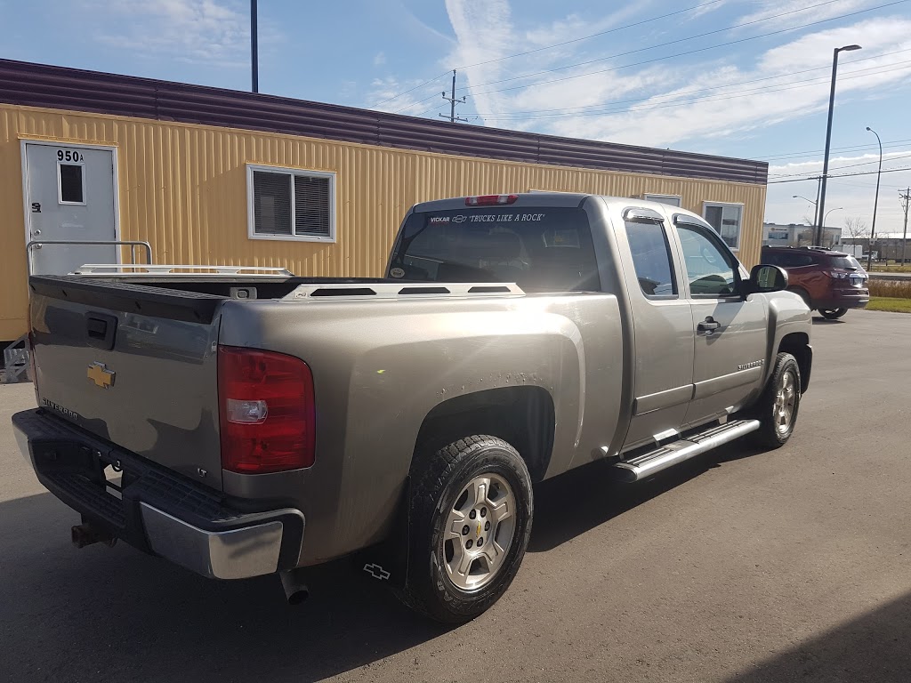 Vickar Pre-Owned Super Centre | 1501 Dugald Rd, Winnipeg, MB R2J 0H3, Canada | Phone: (204) 515-0757