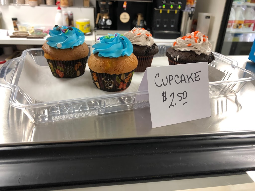 Lighthouse Cafe | 2410 Pointe Tremble Rd, Clay Township, MI 48001, USA | Phone: (810) 671-2145