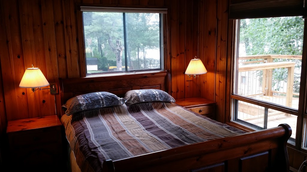 Cardinal Pines Cottage | 17560 ON-35, Algonquin Highlands, ON K0M 1J2, Canada | Phone: (647) 500-0100