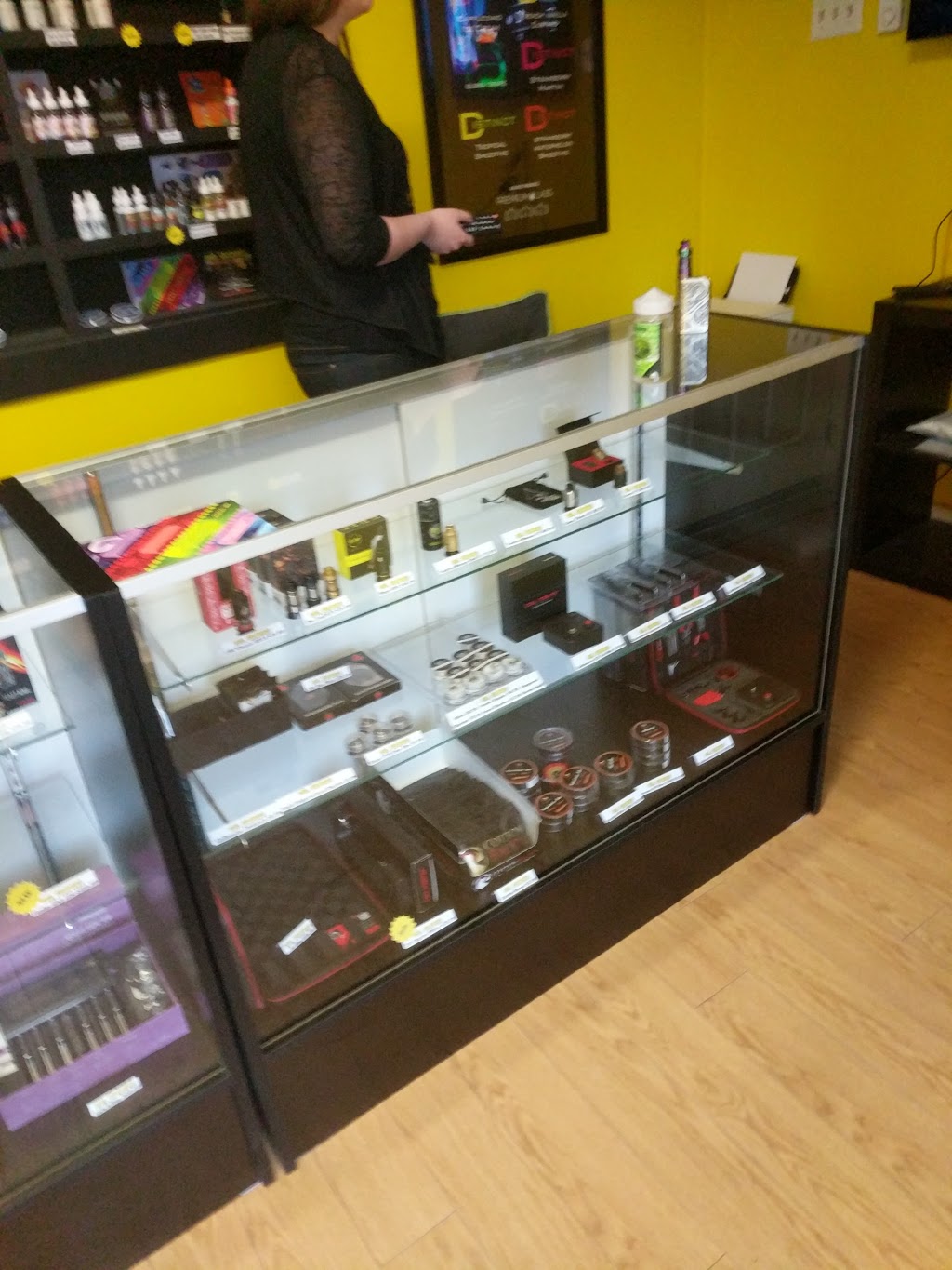 Mr. Clouds Vape Shop | 1266 Bedford Hwy, Bedford, NS B4A 1C7, Canada | Phone: (902) 405-1057