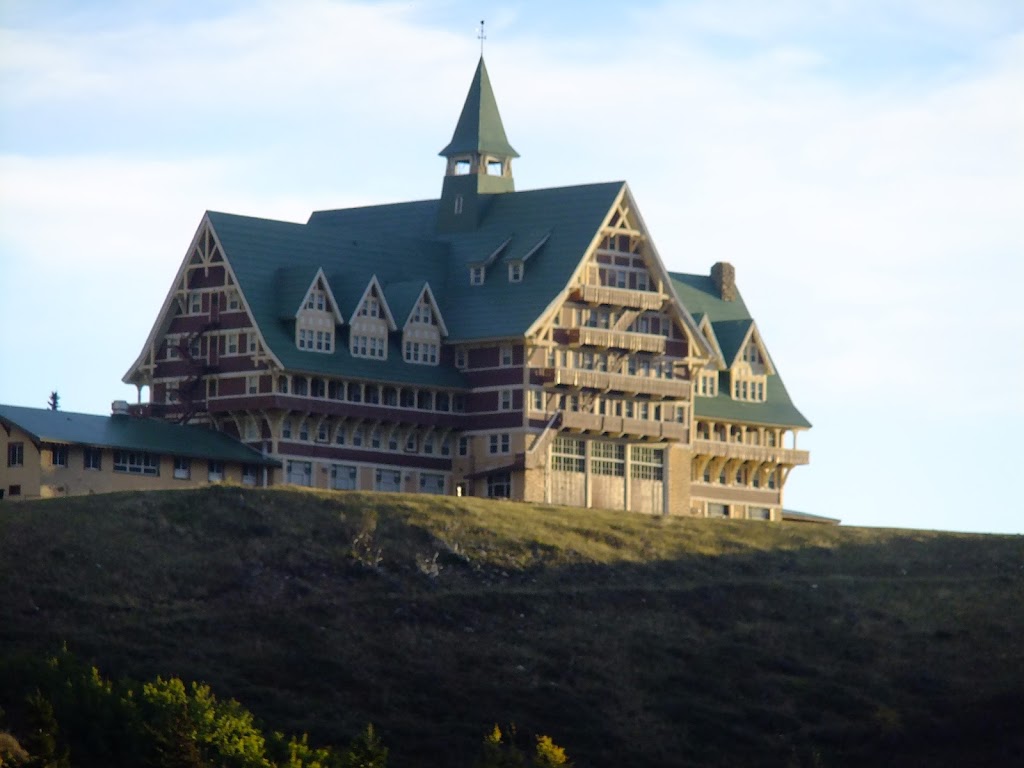 Lone Wolf Tours | 251 Berwick Dr NW, Calgary, AB T3K 1P6, Canada | Phone: (403) 246-9586