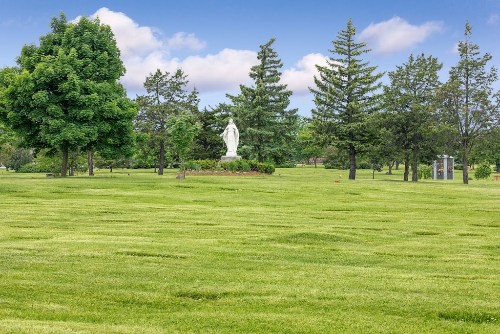 Glendale Funeral Home & Cemetery | 1810 Albion Rd, Etobicoke, ON M9W 5T1, Canada | Phone: (416) 679-1803