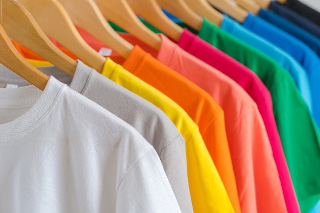 Canvas & Cotton | 339 Rathburn Rd W, Mississauga, ON L5B 0K6, Canada | Phone: (647) 286-1189