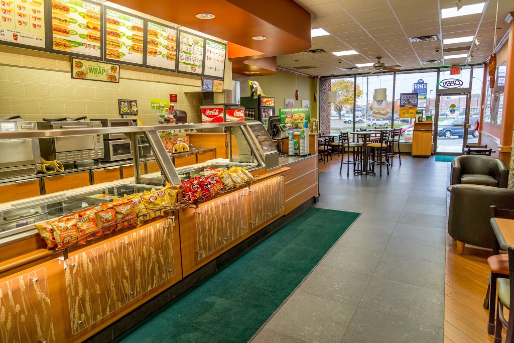 Subway | 650 Woodlawn Rd W, Guelph, ON N1K 1B8, Canada | Phone: (519) 826-5995