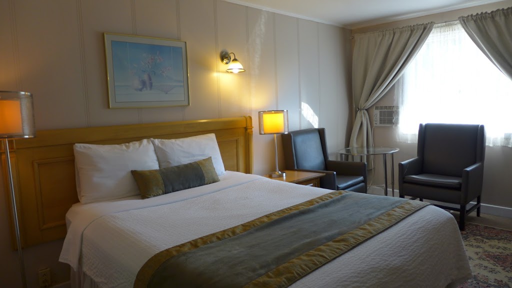 Motel de la Rivière | 555 Boulevard des Laurentides, Piedmont, QC J0R 1K0, Canada | Phone: (450) 227-4471