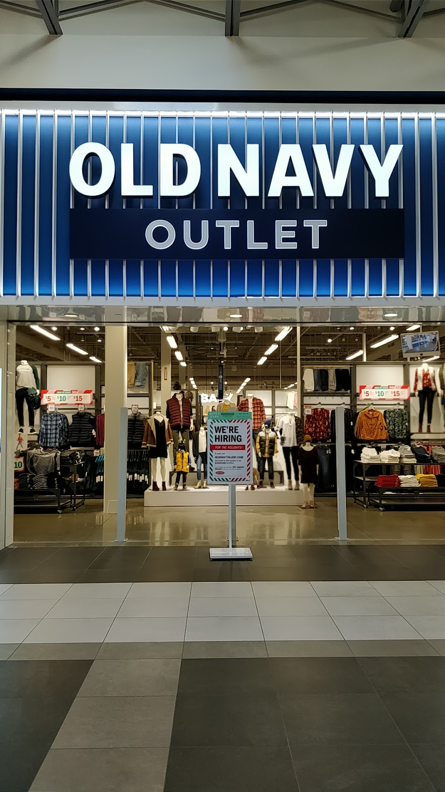 Old Navy Outlet | ANCHOR K, 5000 Canoe Pass Way, Tsawwassen, BC V4M 0B3, Canada | Phone: (604) 948-0413