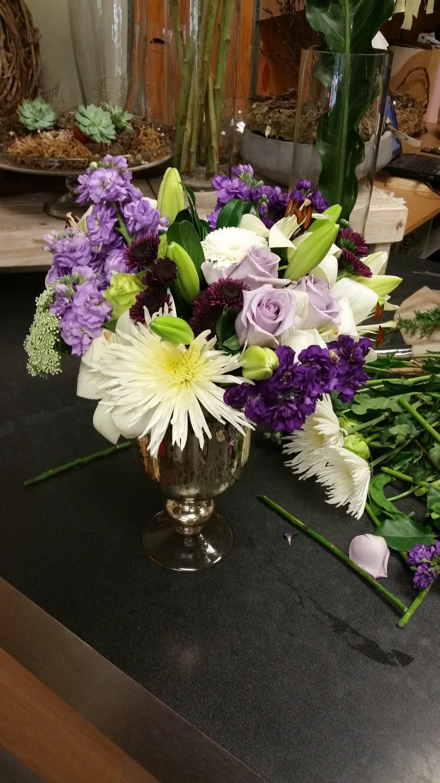 Belmont Flower Market | 722 Belmont Ave W, Kitchener, ON N2M 1P2, Canada | Phone: (519) 570-1490