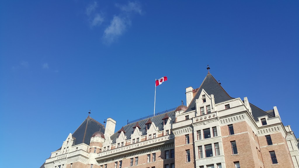 Bruce Hutchison Park | 3R1, Rogers Ave, Victoria, BC V8X 5K4, Canada