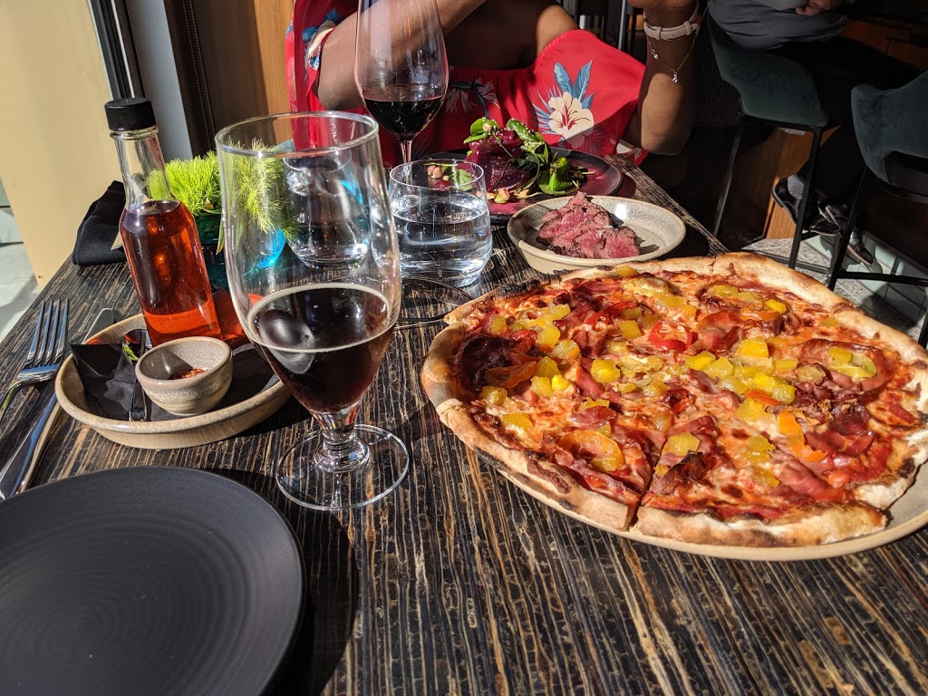 Boom + Batten Restaurant & Cafe | 2 Paul Kane Pl, Victoria, BC V9A 7J8, Canada | Phone: (250) 940-5850