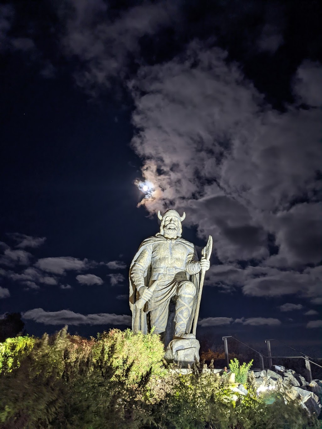 Gimli Viking statue | 104 2 Ave, Gimli, MB R0C 1B0, Canada | Phone: (204) 642-6650