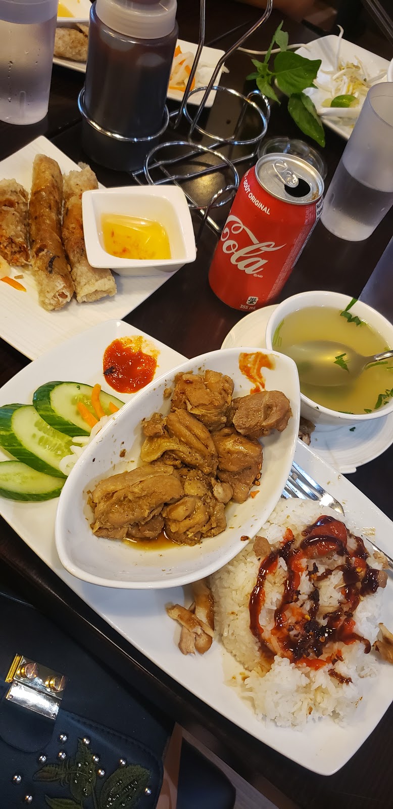 Viet Sub Vietnamese Cuisine | 1682 Robson St, Vancouver, BC V6G 1C7, Canada | Phone: (604) 566-3333