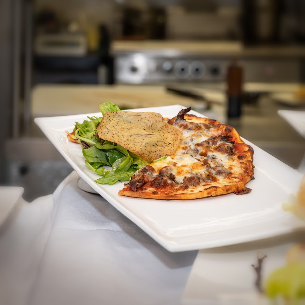 Centre de lÉmeu de Charlevoix | 710 Rue Saint Édouard, Saint-Urbain, QC G0A 4K0, Canada | Phone: (418) 639-2606