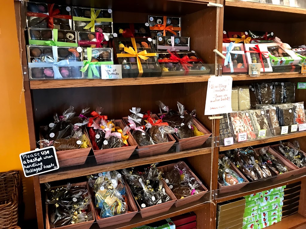 Sweet Olenkas | 2790 Lake Shore Blvd W, Etobicoke, ON M8V 1H5, Canada | Phone: (416) 521-7444