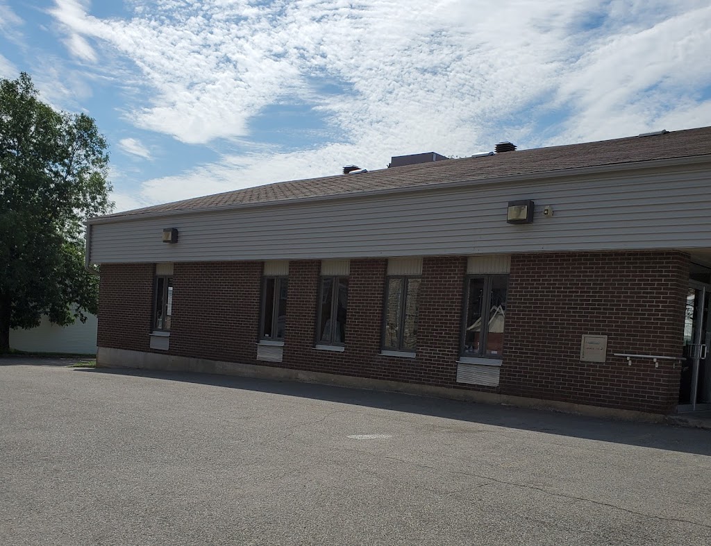 Centre de services Desjardins Saint-Jean-de-Dieu | 71 Rue Principale N, Saint-Jean-de-Dieu, QC G0L 3M0, Canada | Phone: (418) 963-2716