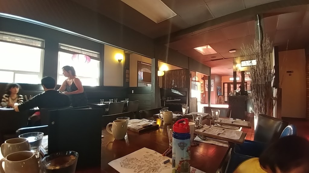Spice Root Kitchen + Bar | 40022 Government Rd, Garibaldi Highlands, BC V0N 1T0, Canada | Phone: (604) 567-2772